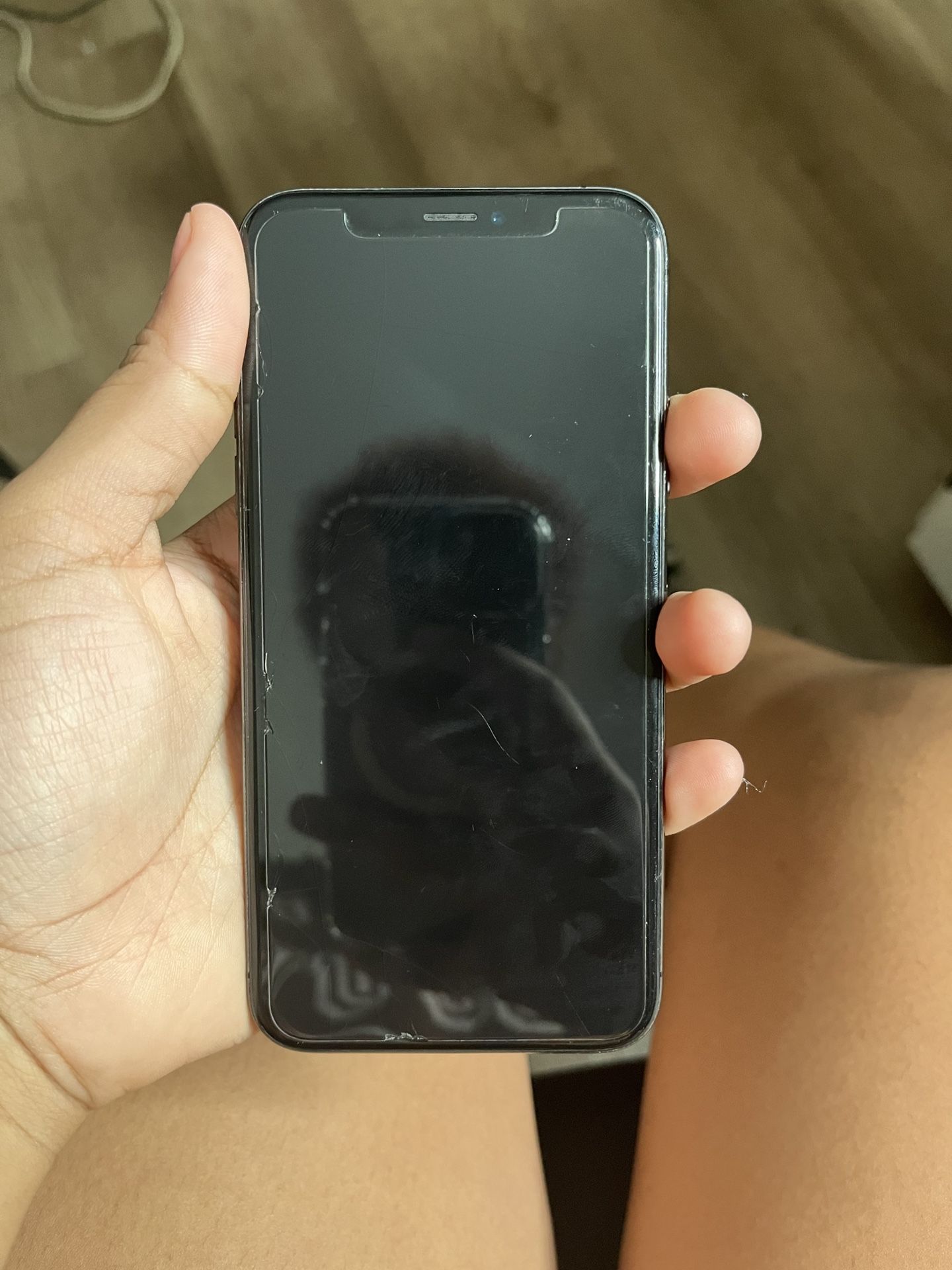 iPhone XS (please read Description