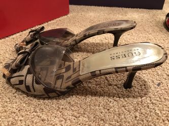 Guess low heel slippers size 7