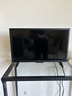 Insignia 24” HD Smart Fire TV – LED Display (REMOTE NOT INCLUDED)