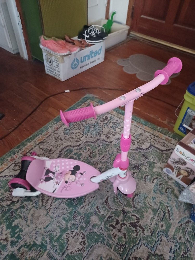 Minnie MOUSE SCOOTER 3-WHEEL