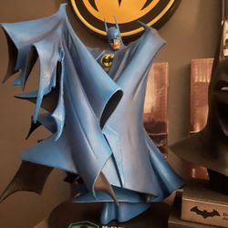 Batman Statue