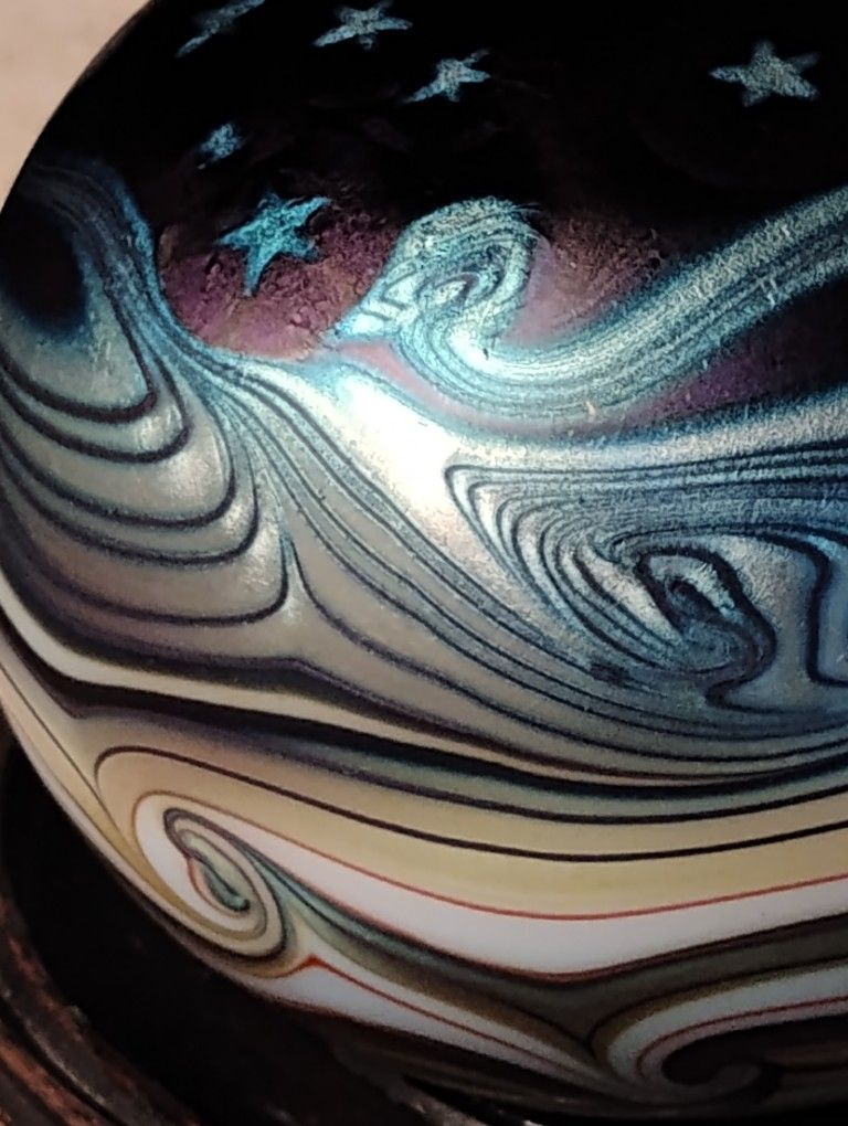Stunning Lundberg Studios Glass Paperweight L81118l6