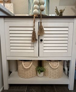 Shelf cabinet