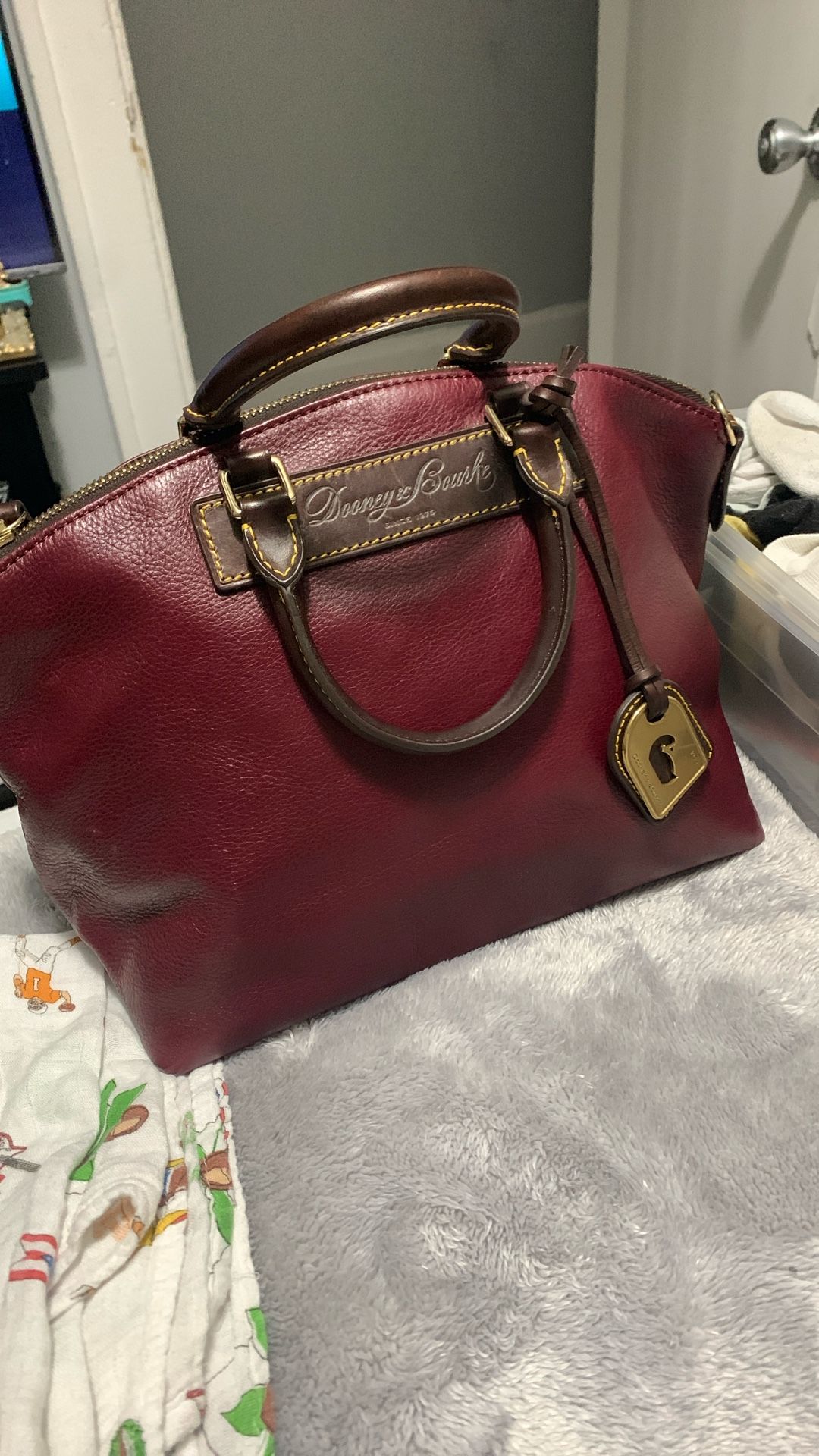 Dooney & Bourke