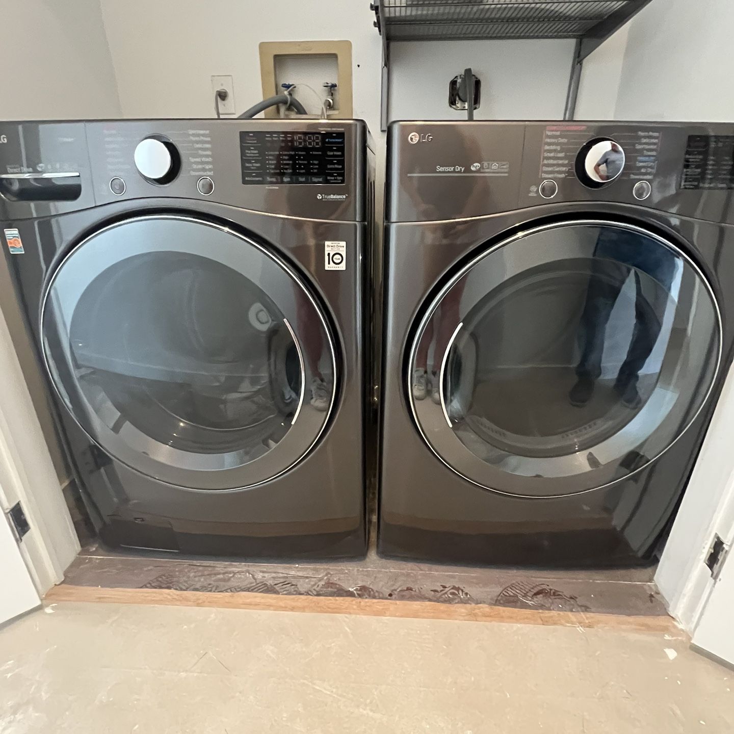 LG Washer/Dryer ( Electric ) Large capacity
