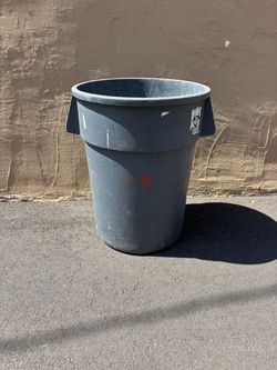 Trash bucket
