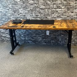 71 Inch Large Executive Computer Desk with Power Cord And Wheels