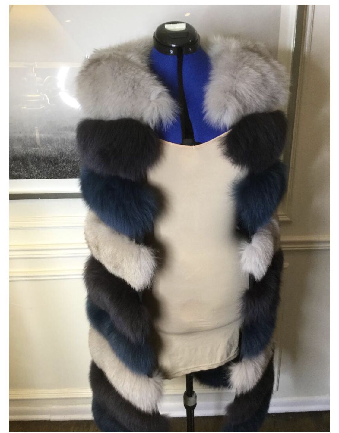 La Florentina fox fur vest, size Small