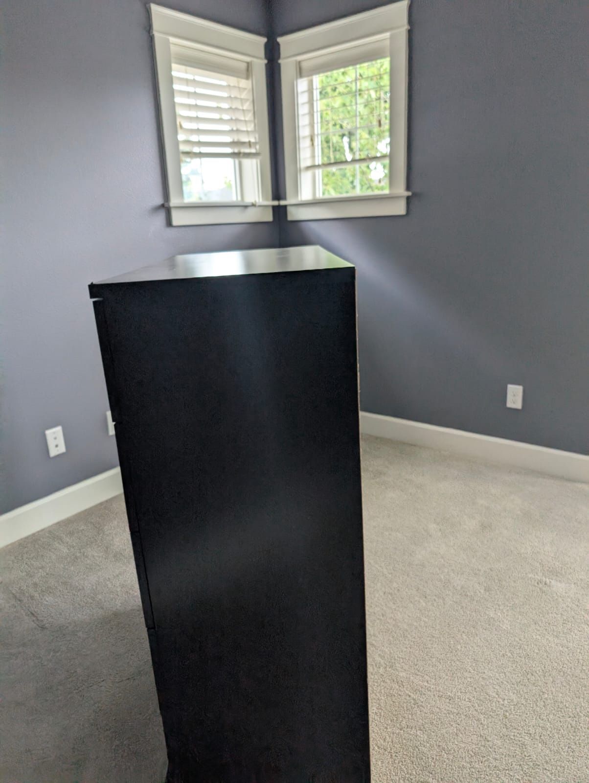 (Free) Dresser set