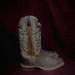 Justin Women’s Cowboy Boots Size 8.5b