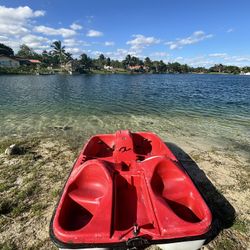 Pedal Boat! Penguin! 4 People! $268 OBO