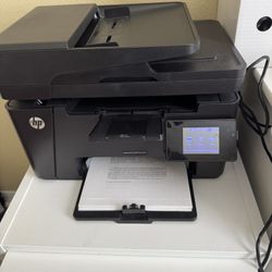 HP Printer Láser  WIFI  Copy And Scann  And Fax 