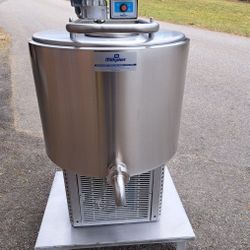 Milkplan MPV100  milk cooling tank
