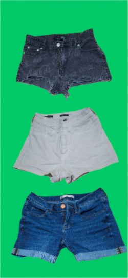 3 Shorts size small