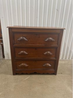Antique Late-Victorian Eastlake 3-Drawer Chest with Hand-Carved Wood Pulls (c. 1890)