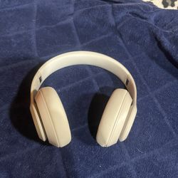Beats Studio Pro 
