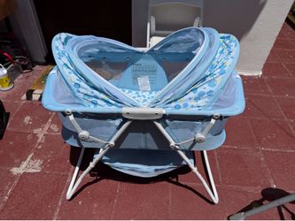 Portable dream on me bassinet