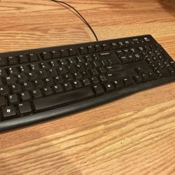 Logitech K120 Computer Keyboard