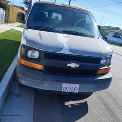 Chevrolet Van Express 