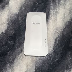 Netgear AX1800 6 Mesh Wifi Extender 