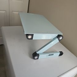 Ergonomic Laptop/book Stand