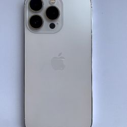 Refurbished Apple 13PRO 128GB Unlocked with Case, Charger and Data Cable