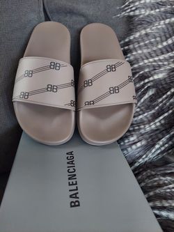 NEW Balenciaga Slides Size 8