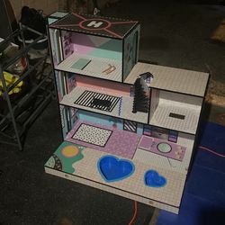 LOL Dollhouse 