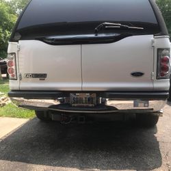 Ford Excursion 