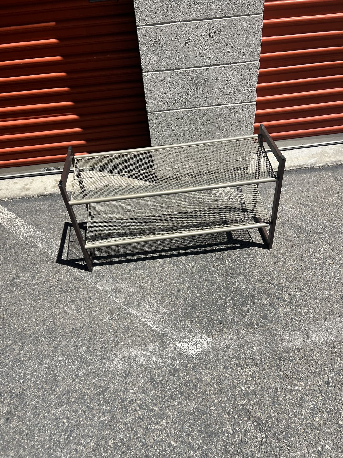 METAL MESH SHOE RACK OR STORAGE SHELF MINIMAL AND STRONG