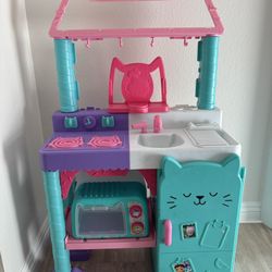 Gabby’s Kitchen Play 