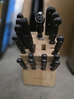 17 Pcs Knife Set