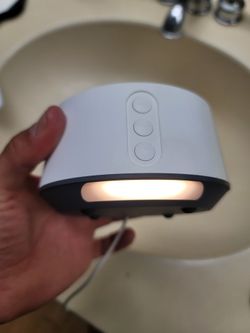 Letsfit T126L (also branded as FITNIV T126L) is a popular compact white noise and sleep sound machine featuring built-in soothing tracks and an adjust