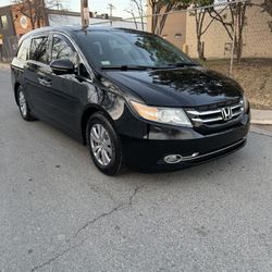 2014 Honda Odyssey Touring Edition 