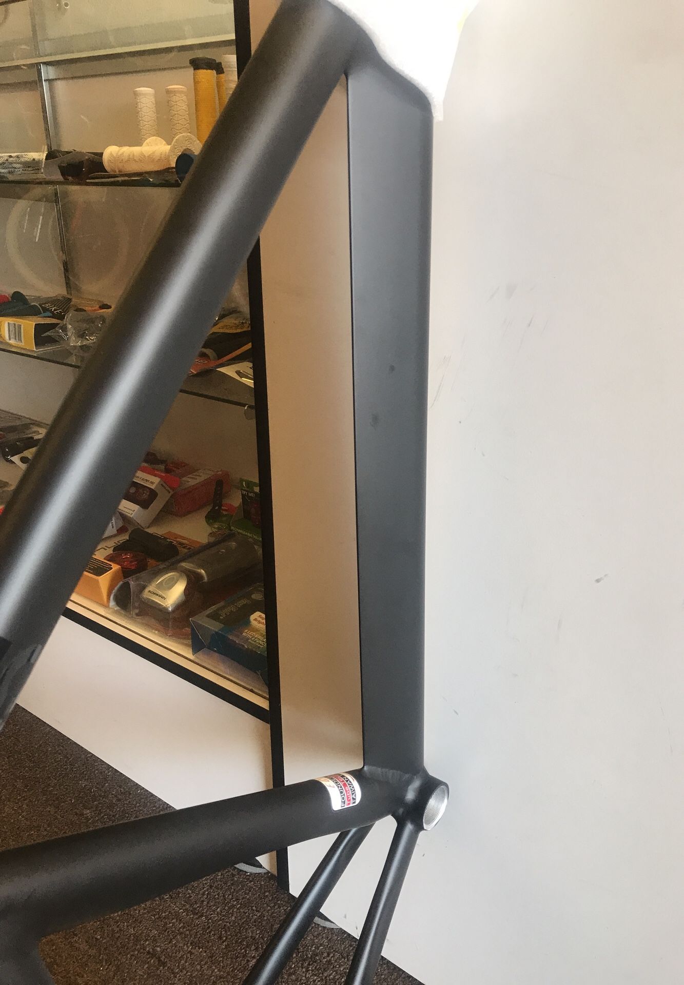 Leader frame 735 size 53 available in white too