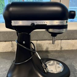 KitchenAid Artisan Series 5 Quart Tilt Ahead Stand Mixer with Pour Shield