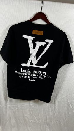 Louis Vuitton T-shirt LV Black letter Tee for Sale in Boise, ID - OfferUp