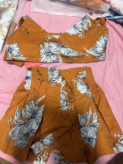 Baby Girl Floral 2-Piece Summer Outfit – Crop Top & Shorts Set