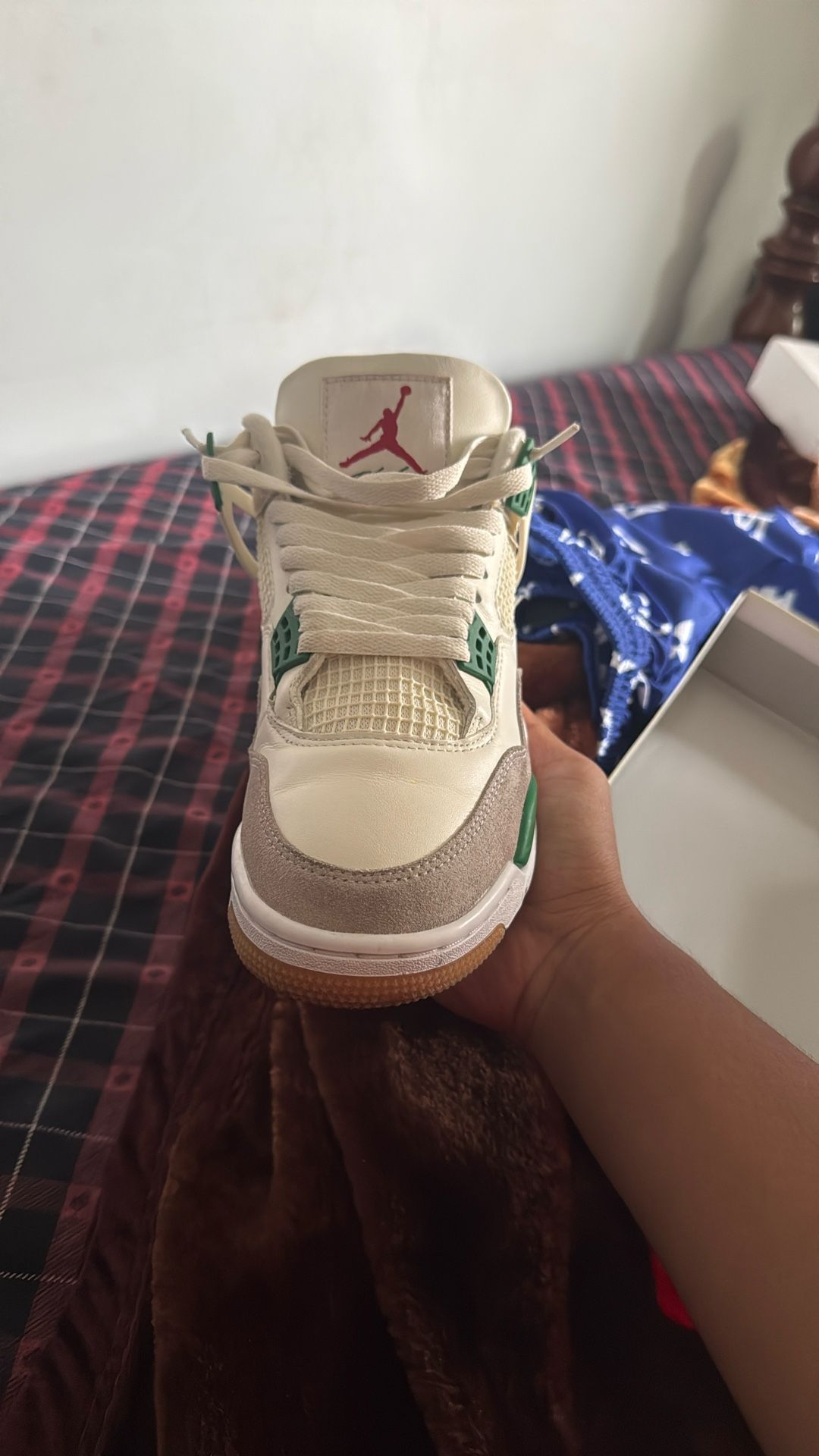 Jordan 4 Pine Green