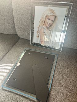 2 clear glass picture frame 8x10 inches