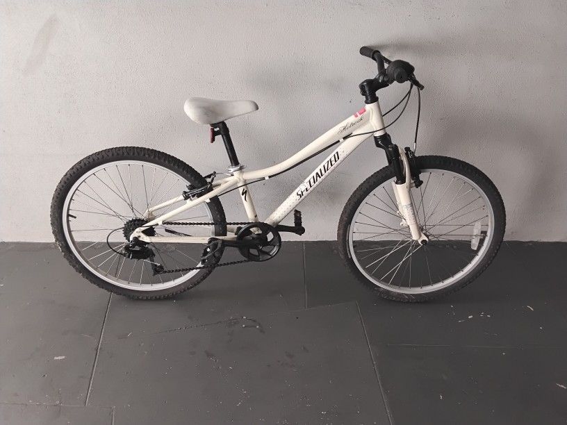 BICYCLE SPECIALIZED 7 SPEED SIZE 24 BRAND NEW