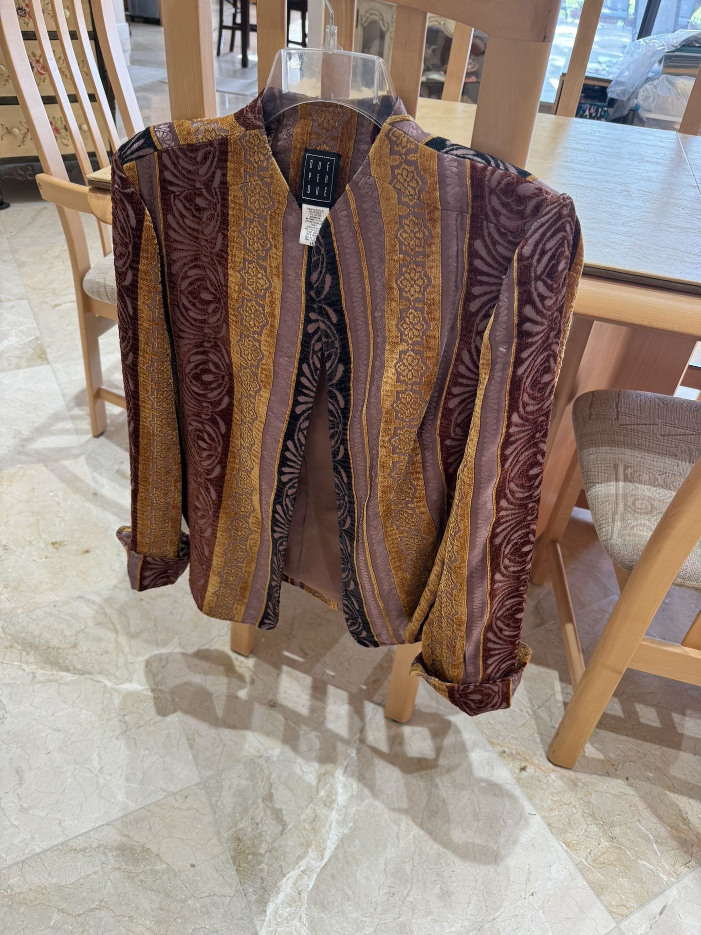 Price Drop For Luxurious Size 16 Fully-lined Jewel-tone Jacket With Two Side Pockets And Two Interior Pockets Large Enough For A Phone!