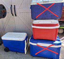 Ice coolers used clean works good red $20 blue $25 obo south la 90043 ready for pick up