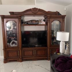 Living Room Tv Furniture *MUST GO
