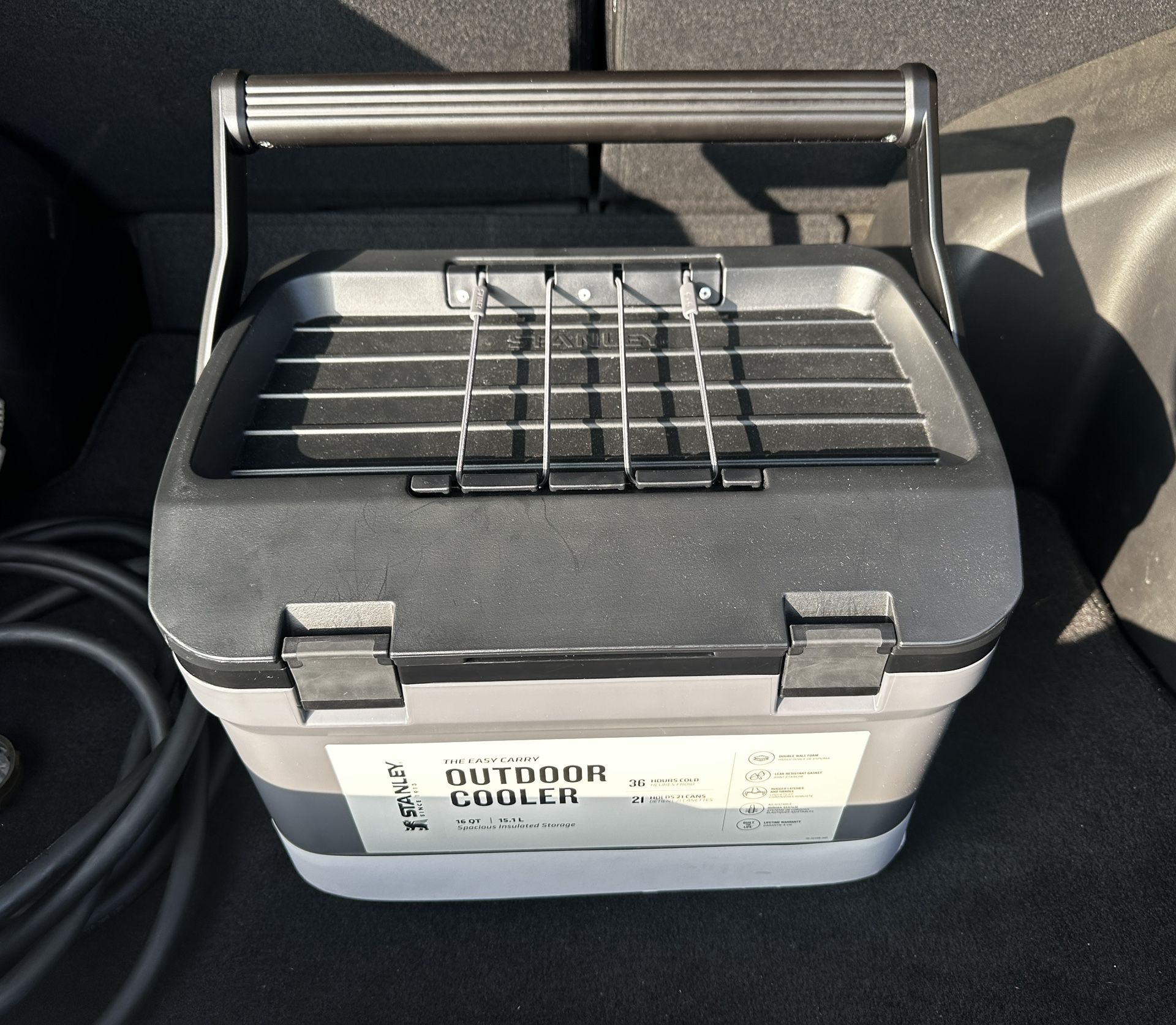 Stanley 16qt Easy-Carry Indoor/Outdoor Cooler.