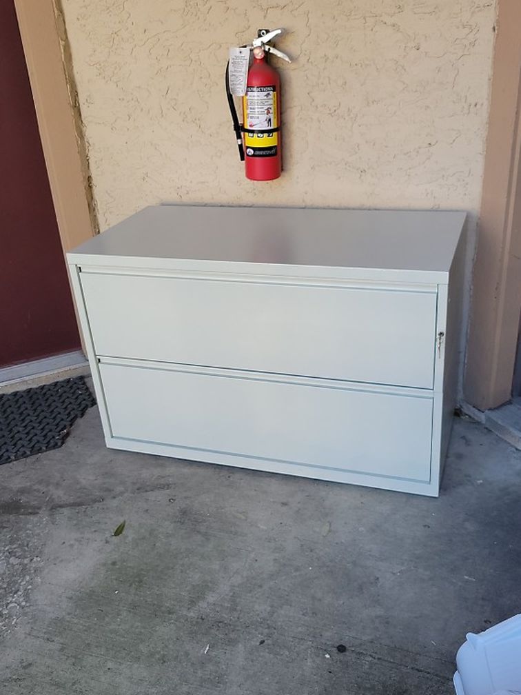 Free - Off White Filing Cabinet