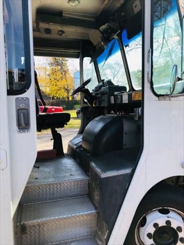 2002 Freightliner Mt45 Chassis