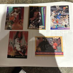 10 Basketball Card Lot Of Michael Jordan