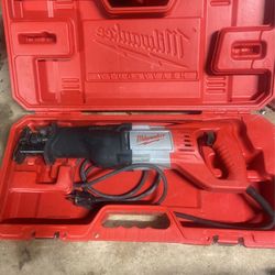 Milwaukee 12 Amp Reciprocating Saw Sawzall