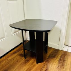 Wood End Side Table   Size Length 20", Width 20", Height 19" NEW CONDITION